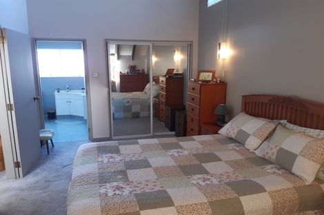 Photo of property in 17 Poutama Place, Tawhero, Whanganui, 4501