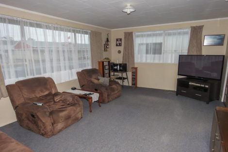 Photo of property in 15 Henley Street, Westport, 7825