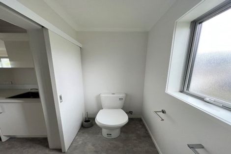 Photo of property in 2/9 Hibiscus Avenue, Hamilton Lake, Hamilton, 3204