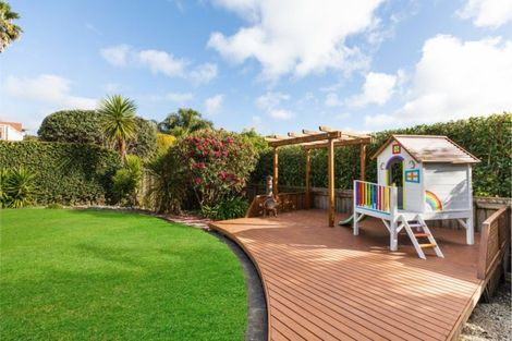 Photo of property in 38 Whangaparaoa Road, Red Beach, 0932