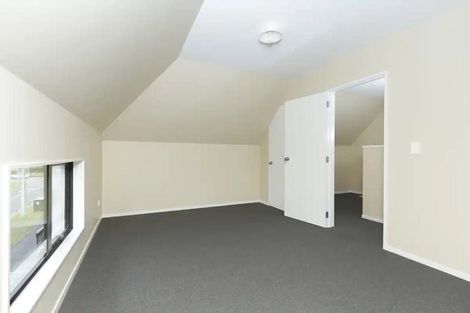 Photo of property in 2/50 Helena Road, Hillcrest, Hamilton, 3216