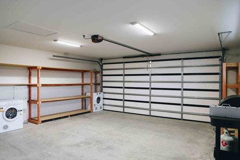 Photo of property in 56 Sherwin Avenue, Albert Town, Wanaka, 9305