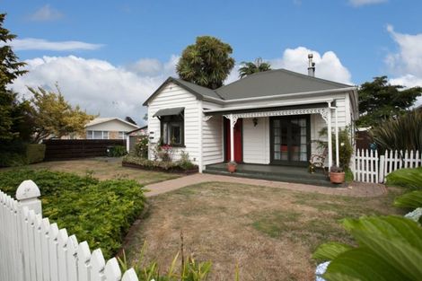 Photo of property in 10 Weld Street, Cambridge, 3434