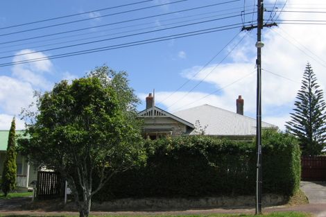 Photo of property in 18 Henry Street, Avondale, Auckland, 1026