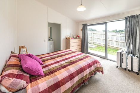 Photo of property in 79a Matai Street, Castlecliff, Wanganui, 4501