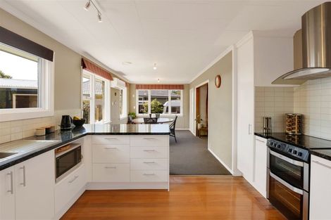 Photo of property in 23 Damien Place, Bromley, Christchurch, 8062