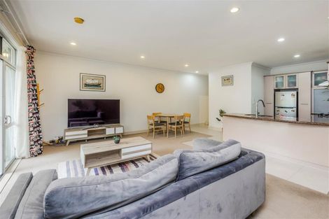 Photo of property in 12/126 Stancombe Road, Flat Bush, Auckland, 2016