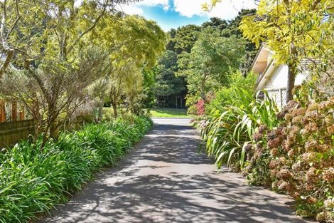 Photo of property in 30 Scenic Drive, Hillpark, Auckland, 2102