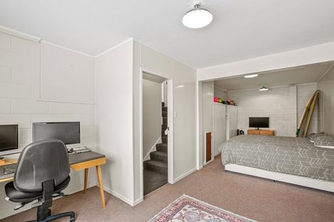 Photo of property in 3 La Salle Drive, Westown, New Plymouth, 4310