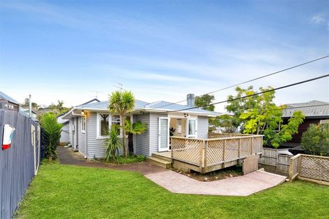 Photo of property in 1/37 Nile Road, Milford, Auckland, 0620
