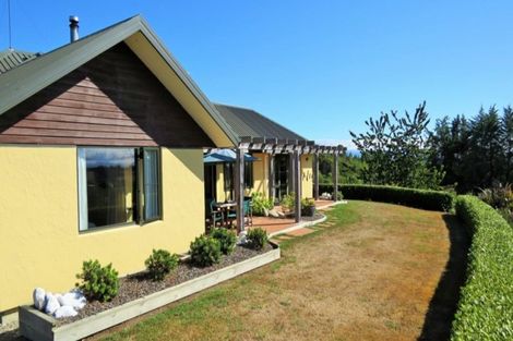 Photo of property in 104 Martin Road, Upper Moutere, 7175