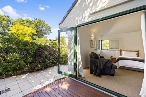 Photo of property in 18 Landscape Road, Mount Eden, Auckland, 1024