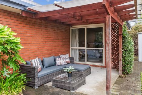 Photo of property in 11 Kotare Street, Fendalton, Christchurch, 8041