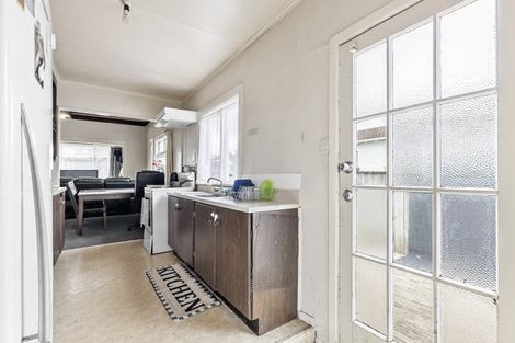 Photo of property in 64 Lyndhurst Street, Takaro, Palmerston North, 4412