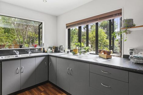 Photo of property in 5 Colorado Grove, Brooklyn, Wellington, 6021