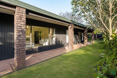 Photo of property in 8a Tamihana Avenue, Fairfield, Hamilton, 3214