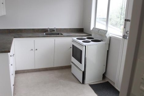 Photo of property in 7/38 Edmonton Road, Henderson, Auckland, 0612