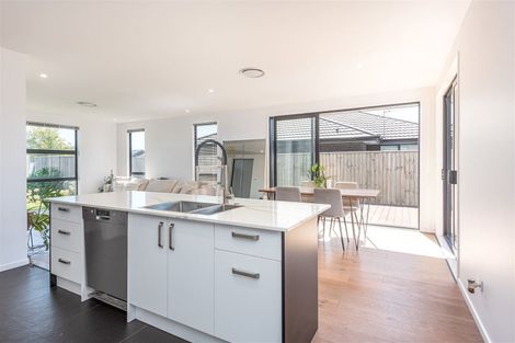 Photo of property in 15 Helen Place, Halswell, Christchurch, 8025