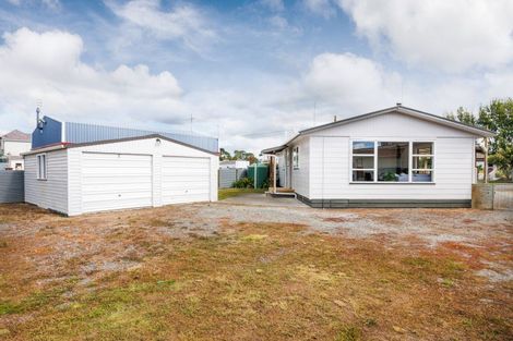 Photo of property in 78 Willoughby Street, Halcombe, Feilding, 4779