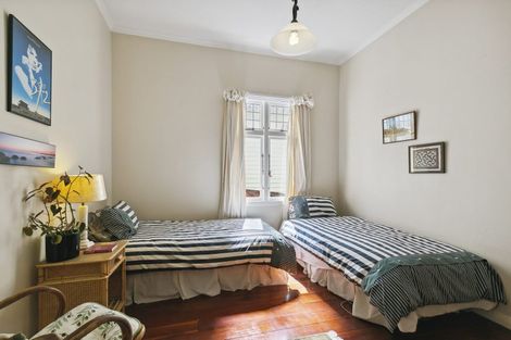 Photo of property in 42 Crawford Road, Kilbirnie, Wellington, 6022