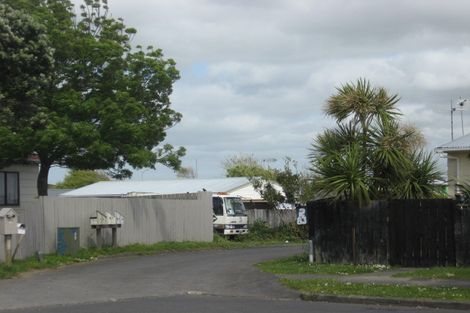 Photo of property in 2/83 Templeton Place, Clendon Park, Auckland, 2103