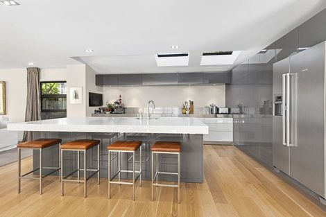 Photo of property in 160 Breaker Bay Road, Breaker Bay, Wellington, 6022