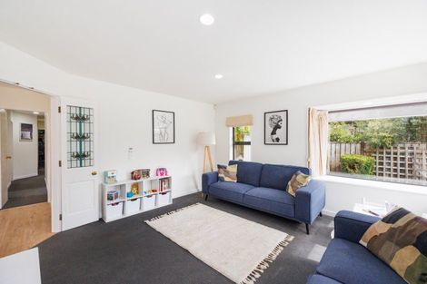 Photo of property in 127 Summerhill Drive, Fitzherbert, Palmerston North, 4410