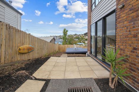 Photo of property in 4 Korotaha Terrace, Rothesay Bay, Auckland, 0630