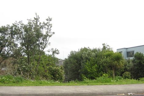 Photo of property in 16 Dixon Street, Oakura, 4314