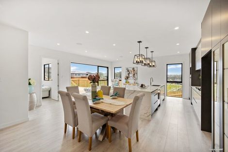 Photo of property in 7 Crows Road, Swanson, Auckland, 0614