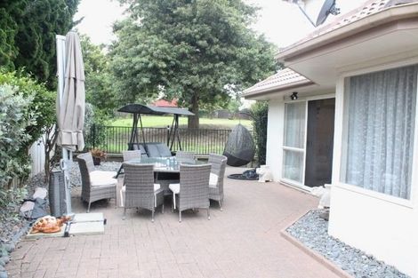 Photo of property in 2/5 Belgate Place, Somerville, Auckland, 2014