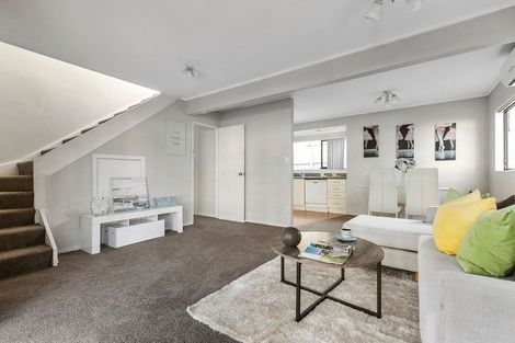 Photo of property in 11 Titirangi Road, New Lynn, Auckland, 0600