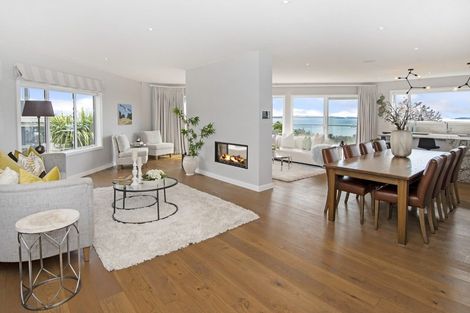 Photo of property in 74 Mellons Bay Road, Mellons Bay, Auckland, 2014