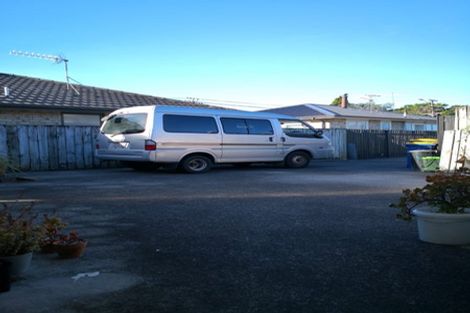 Photo of property in 16a Vera Road, Te Atatu South, Auckland, 0610