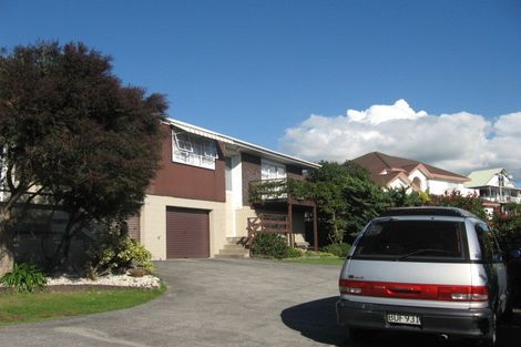 Photo of property in 1/80 Dalwhinnie Parade, Highland Park, Auckland, 2010