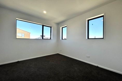 Photo of property in 4 Raupeti Lane, Henderson, Auckland, 0612