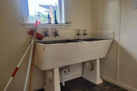 Photo of property in 38 Woodward Street East, Featherston, 5710