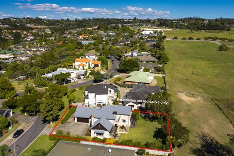 Photo of property in 4 Monkton Close, Greenhithe, Auckland, 0632