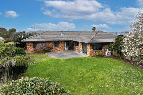 Photo of property in 35 Farringdon Avenue, Rototuna North, Hamilton, 3210