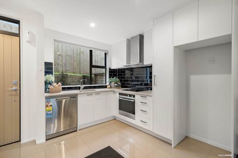 Photo of property in 15/15 Chivalry Road, Glenfield, Auckland, 0629