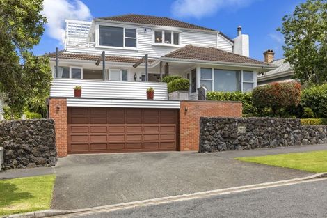 Photo of property in 31 Seaview Avenue, Northcote, Auckland, 0627