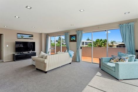 Photo of property in 18 Ocean View Road, Coastlands, Whakatane, 3120