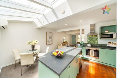 Photo of property in 40a Viewmont Drive, Harbour View, Lower Hutt, 5010