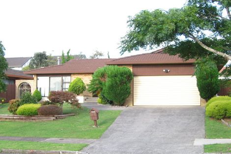 Photo of property in 19 Majesty Place, Half Moon Bay, Auckland, 2012