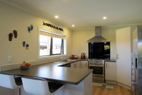 Photo of property in 4 Koromiko Drive, Coromandel, 3506