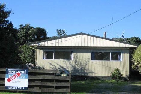 Photo of property in 1/171 Centreway Road, Orewa, 0931