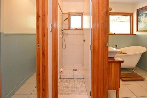 Photo of property in 18 Old North Road, Orewa, 0931