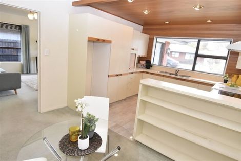 Photo of property in 2/1 Thorrington Road, Cashmere, Christchurch, 8022