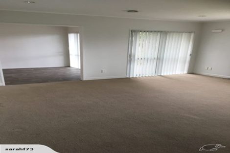 Photo of property in 42 The Glade South, Pukekohe, 2120