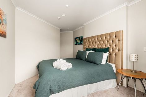 Photo of property in 281 Maunganui Road, Mount Maunganui, 3116